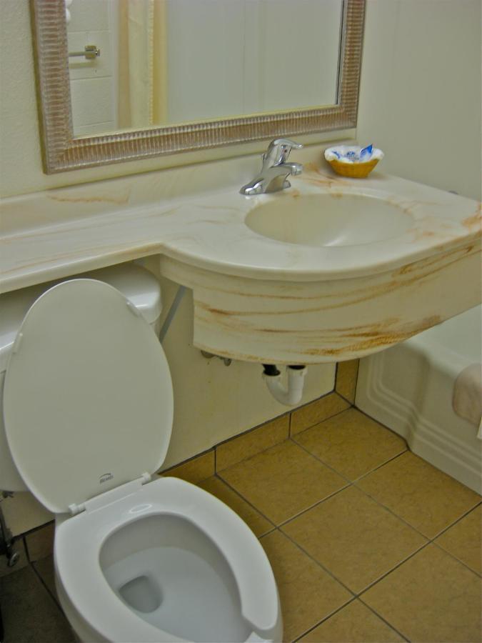 Americas Best Value Inn - Pendleton Room photo